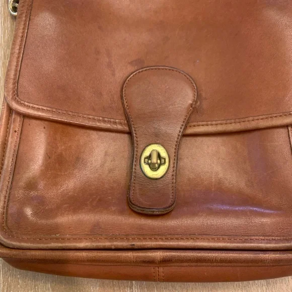 Vintage Coach Station Bag In British Tan - Picture 11 of 16